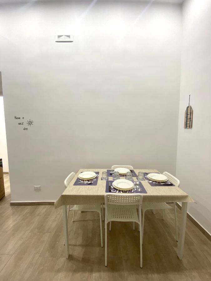 נאפולי Airys B&B - Holiday House מראה חיצוני תמונה
