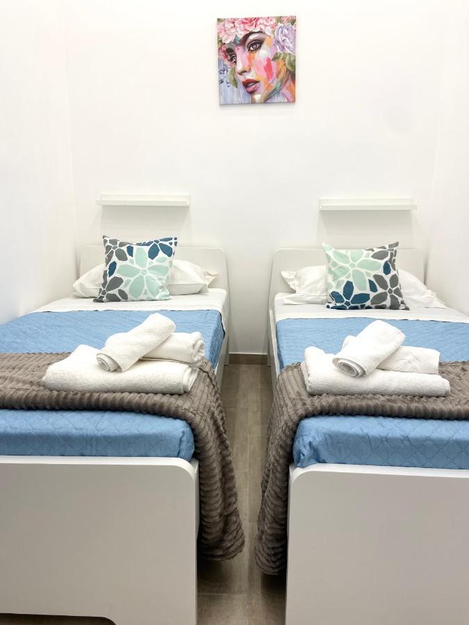 נאפולי Airys B&B - Holiday House מראה חיצוני תמונה