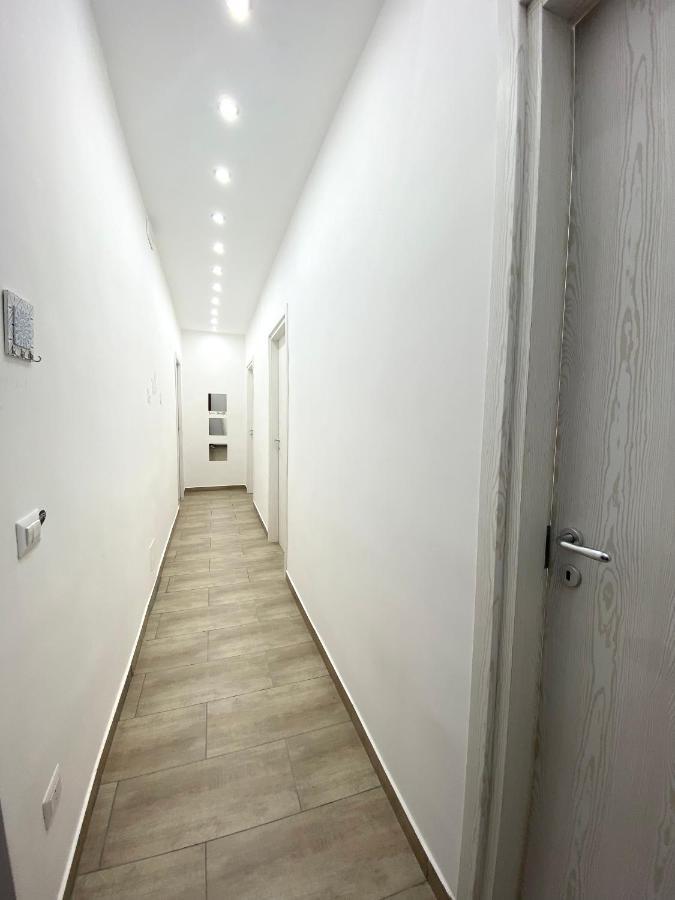 נאפולי Airys B&B - Holiday House מראה חיצוני תמונה
