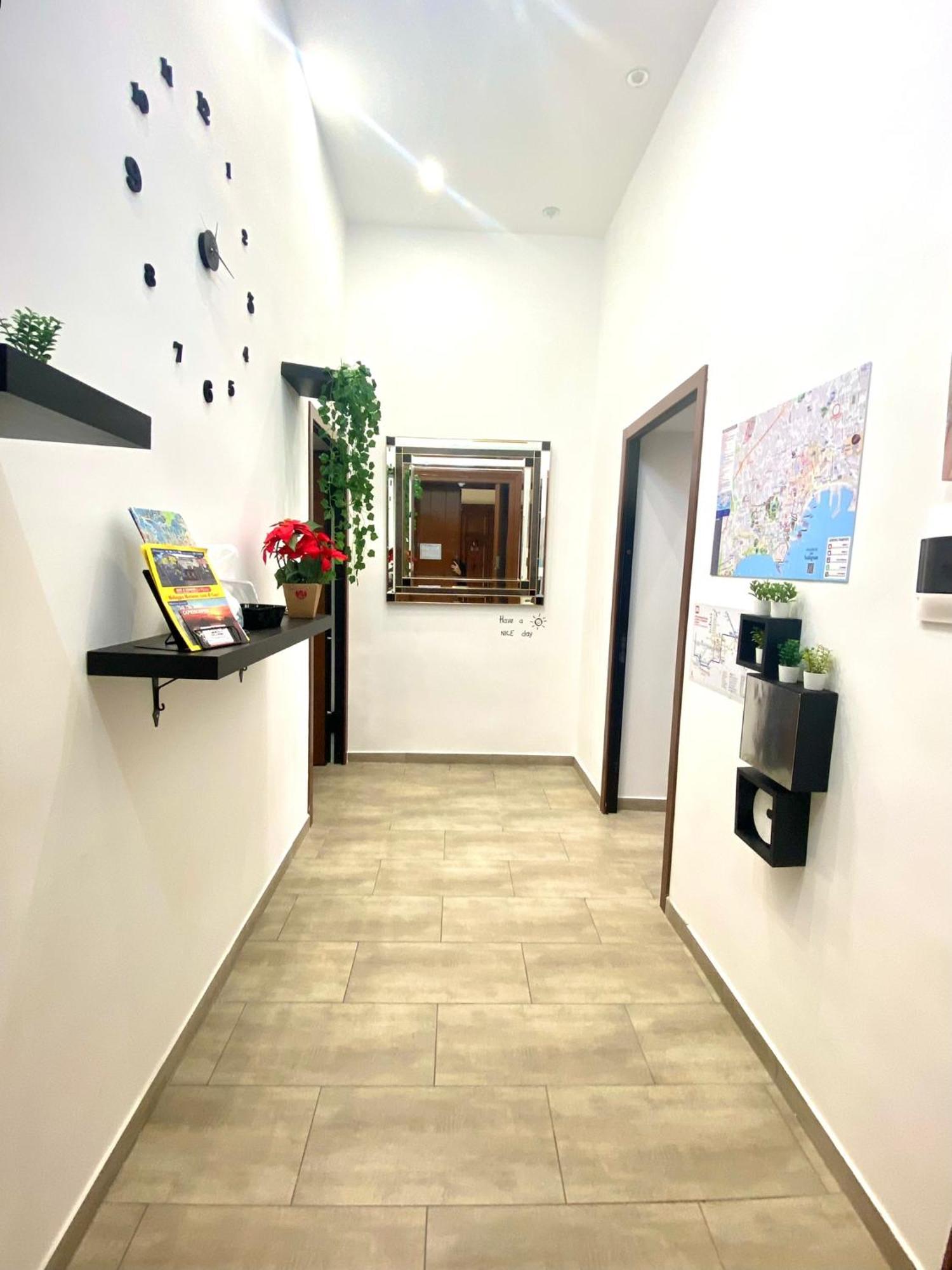 נאפולי Airys B&B - Holiday House מראה חיצוני תמונה